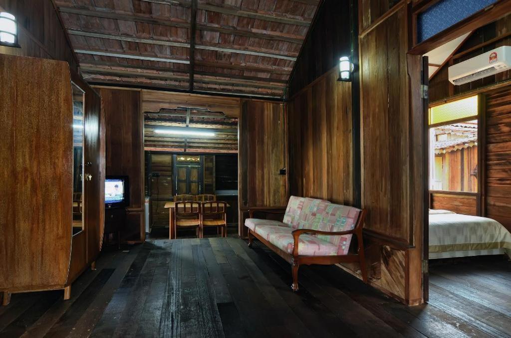 Oyo Home 90745 Desa Balqis Beach Resort Malacca Bagian luar foto